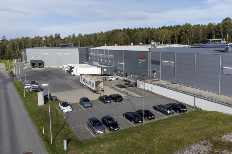 SKI 20250922

Eiendomsfoto: Glynitveien 13
Foto: nyebilder.no

Bildene er kun til bruk i forbindelse med markedsføring av eiendommen i regi av PKH

Bildene kan ikke benyttes videre etter at innsalget er gjennomført.

Bruksrettighetene kan ikke videreselges, videreformidles, utlånes eller på annet vis gjøres tilgjengelig i andre settinger.

Ny bildebruk av tredjepart må avtales med rettighetshaver Nyebilder AS.

Ved spørsmål kontaktes nyebilder.no v/ Thomas Bjørnflaten - thomas@nyebilder.no - tlf: 90203277