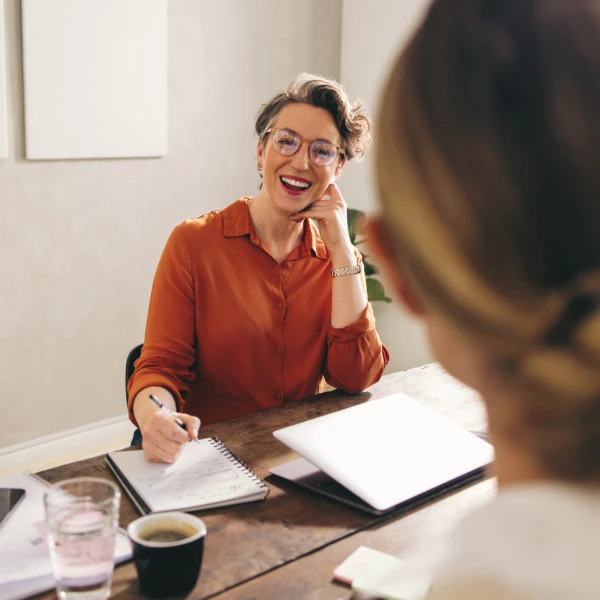 Leder og ansatt scaled